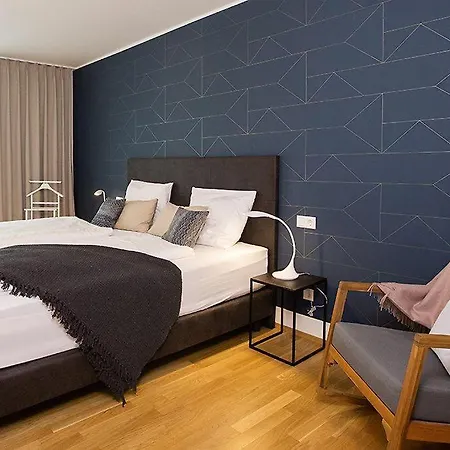 Ferienwohnung-pfaender * Friedrichshafen