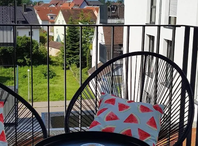 Ferienwohnung-pfaender * Friedrichshafen